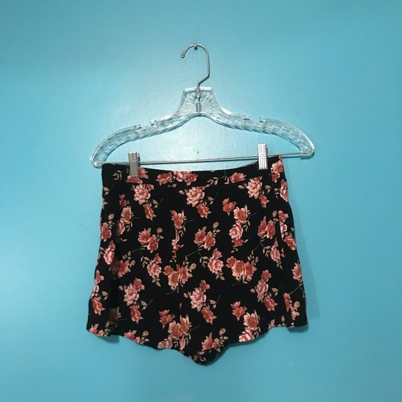 Floral Print Shorts - Picture 4 of 4